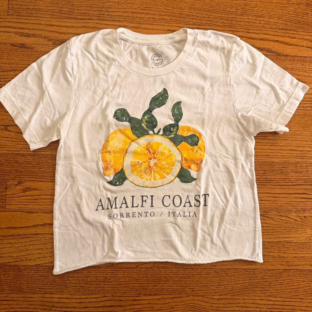 Social Culture Women's White Amalfi Coast Lemon Graphic Crew Neck T-Shirt Size S
